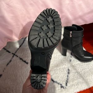 Vince Camuto Elison Luge Bootie Black 